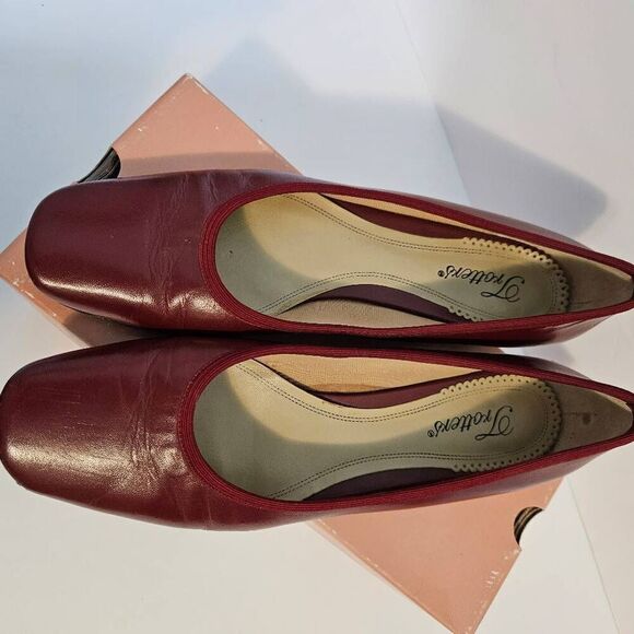 Trotters Nora dark red leather slip on flats. Size 9.5 N. - Picture 2 of 7